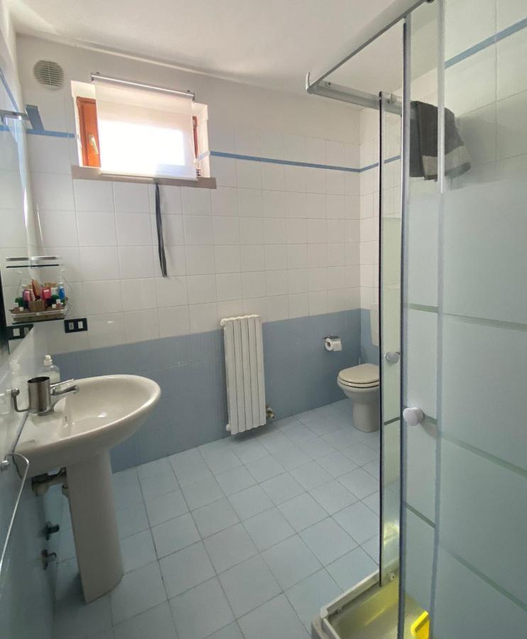 Apartment With Garden And Grill - Green Residence Sirmione Desenzano del Garda Kültér fotó