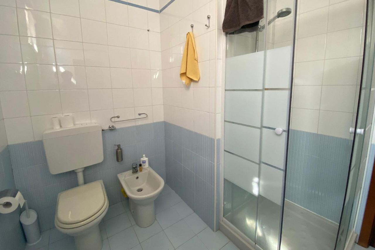 Apartment With Garden And Grill - Green Residence Sirmione Desenzano del Garda Kültér fotó
